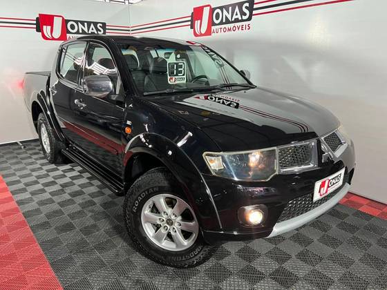 MITSUBISHI L200 TRITON 3.2 HPE 4X4 CD 16V TURBO INTERCOOLER DIESEL 4P AUTOMÁTICO